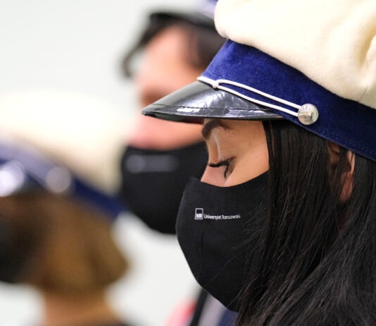 COVID-19. Nowe zarządzenie rektora Uniwersytetu Rzeszowskiego ws. nauki