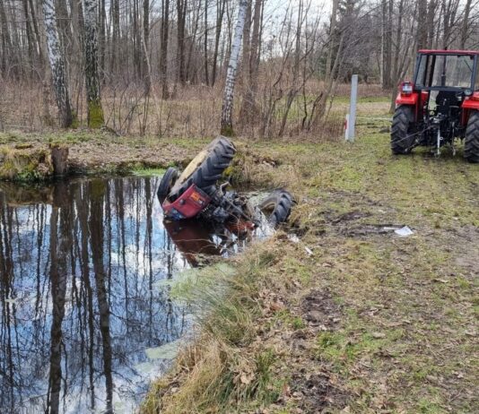 Tragiczny wypadek. Ciągnik rolniczy przygniótł 56-letniego mężczyznę