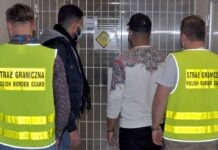 Palestyńczyk-uchodźca z fałszywym paszportem zatrzymany na lotnisku