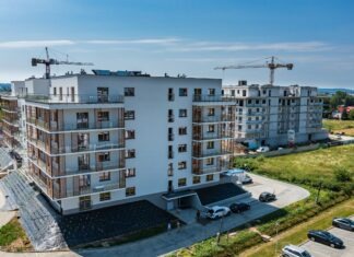 Deweloperzy wciskają hamulec. W Rzeszowie rozpoczęto o połowę mniej budów niż rok wcześniej
