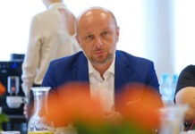 Druga próba podwyższenia pensji prezydenta Rzeszowa. Na stole ponad 22 tysiące złotych