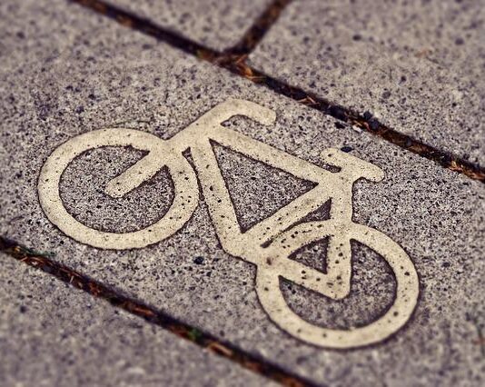 Ułatwienia dla rowerzystów na ul. Krzyżanowskiego. Miasto buduje przejazd