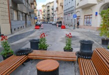 Mniej miejsca dla samochodów na ulicy Jagiellońskiej. Parklety już na stałe