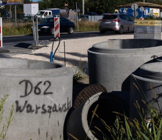 Zmienia się ul. Warszawska. Widać coraz więcej. Będą cztery pasy do A4