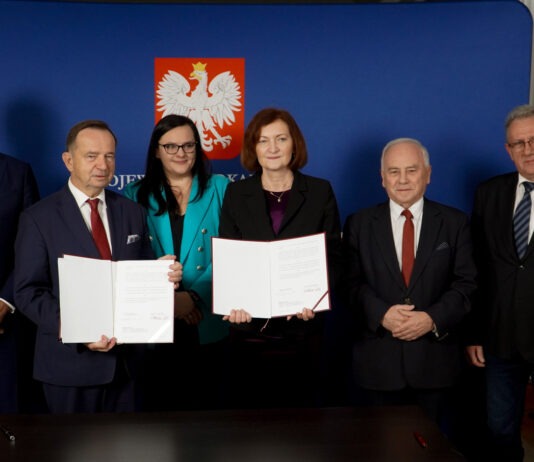 Robot da Vinci dla KSW nr 1 za 14 mln zł. Zapłaci marszałek i wojewoda