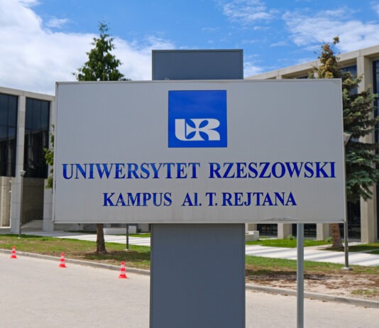 Uniwersytet Rzeszowski organizuje lekcje języka polskiego dla obywateli Ukrainy