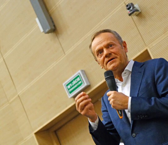 Najazd polityków KO na Podkarpacie. Z Donaldem Tuskiem na czele