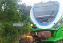 W Rzeszowie szynobus wjechał… w kosiarkę, ruch pociągów przywrócony