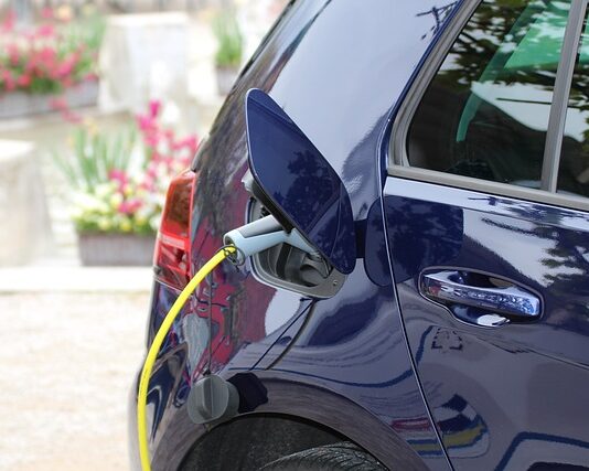 Budimex Mobility uruchomił w Rzeszowie sześć e-stacji ładowania elektryków