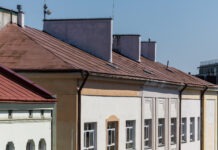 Nowy dach dla Szkoły Podstawowej nr 1 w Rzeszowie. Miasto szuka wykonawcy
