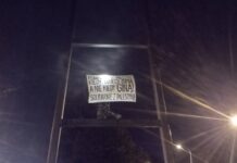 Solidarni z Palestyną! Na pomniku “Drabina do Nieba” zawisł transparent