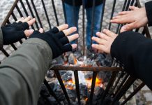 Siarczyste mrozy, ale miasto koksowników nie rozpali. “Pogarszają jakość powietrza”