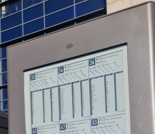 ZTM Rzeszów testuje elektroniczne rozkłady jazdy miejskich autobusów