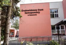 Rodzice i opiekunowie prawni bronią dyrektorki ŚDS w Rzeszowie