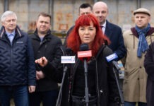 Kampania wyborcza na kolei. Miasto przejmie wreszcie starą parowozownię?