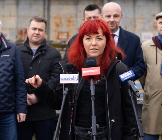 Kampania wyborcza na kolei. Miasto przejmie wreszcie starą parowozownię?