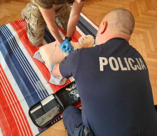 Szkolenia pierwszej pomocy przedmedycznej dla podkarpackich policjantów