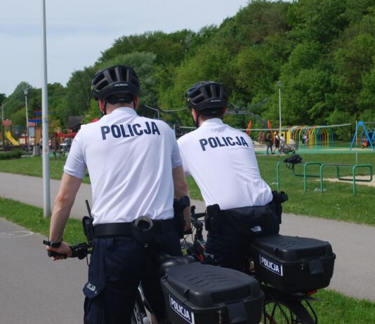 W Rzeszowie ruszyły policyjne patrole rowerowe. Na co zwracają uwagę?