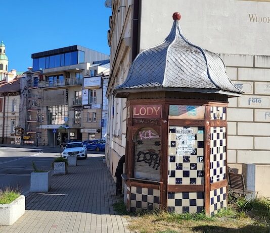 Zabytkowa trafika stanie w nowym miejscu. Miasto przeprowadza wymianę nieruchomości zabytkowa-trafika-rzeszow