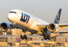 Z Warszawy do Rzeszowa w godzinę: Dreamliner odwiedza Podkarpacie