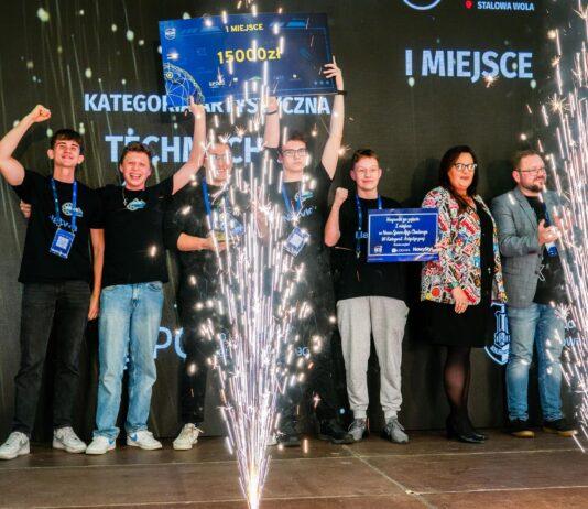 Hackathon NASA Space Apps Challenge w Stalowej Woli zakończony – znamy zwycięzców!