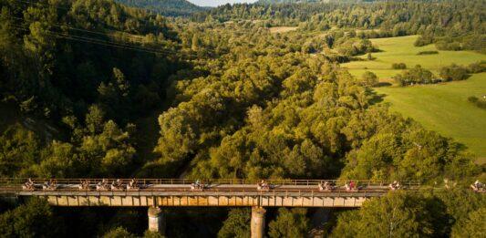 najlepszy-produkt-turystyczny-podkarpacia-bieszczadzkie-drezyny-rowerowe