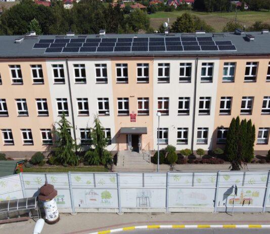 Szkoła w Budziwoju pęka w szwach. Miasto teraz nie ma pieniędzy na rozbudowę