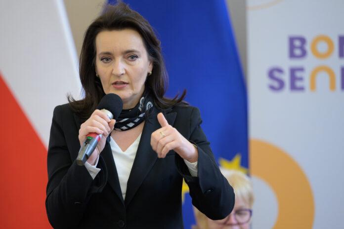 ministera-okla-drewnowicz-rzeszow-bon-senioralny