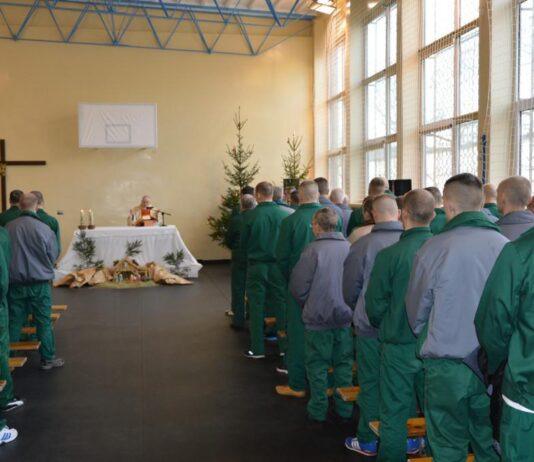 Wigilia w więzieniu w Rzeszowie. Każdy chce, aby ten czas jak najszybciej minął praca-dla-wiezniow