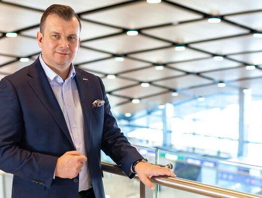 Prezes podrzeszowskiego lotniska wyróżniony w rankingu „Waszej Turystyki”