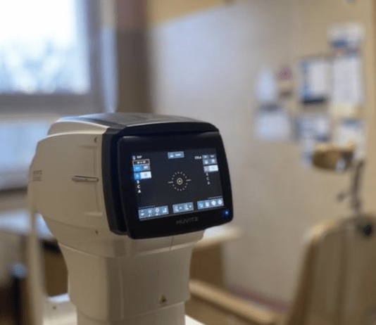 Autorefraktokeratometr… Specjalistyczny sprzęt trafił do PCM w Rzeszowie sprzet-medyczny