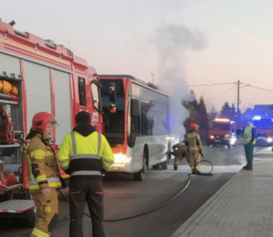 pozar-autobusu-rudna-wielka