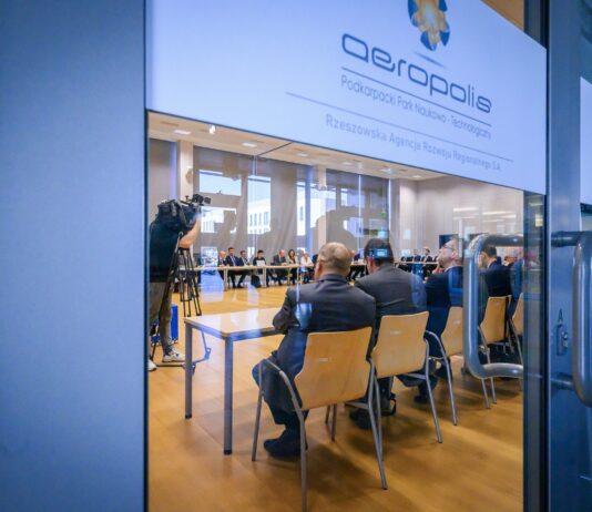 Rozmowy o współpracy polskiej i ukraińskiej branży lotniczej