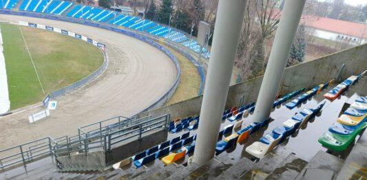 ptasie-odchody-stadion-miejski