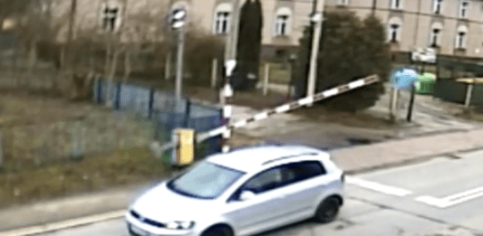 przjeazd-kolejowy-sanok