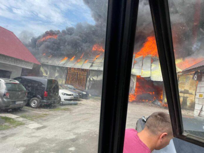 pozar-warsztatu-samochodowego-wola-wielka-00 pozar-warsztat-samochodowy