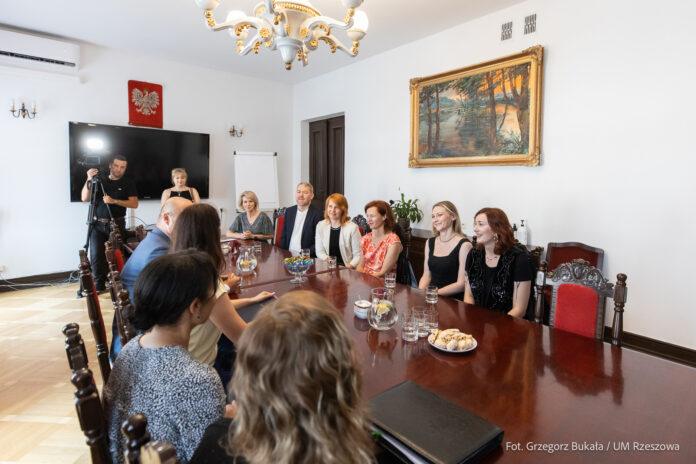 stypendia-tworcze2025