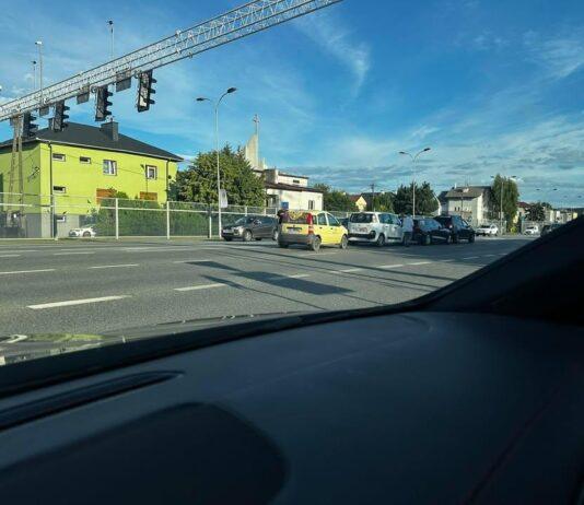 Karambol czterech aut na Alei Sikorskiego w Rzeszowie karambol-rzeszow