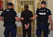 Krwawy atak podczas libacji. Policja zatrzymała bezdomnego