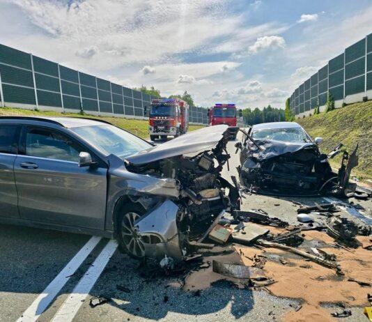 Zderzenie czołowe na obwodnicy Brzozowa. Jedna osoba w szpitalu