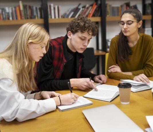 Jak ma się szkolnictwo wyższe na Podkarpaciu? Rzeszów akademickim sercem regionu