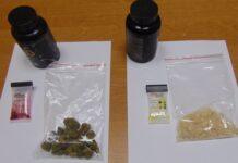 Podkarpacie: Chciał wyrzucić narkotyki do kosza. 19-latek zatrzymany z marihuaną i mefedronem