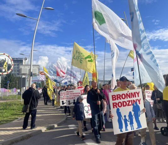 Ulicami Rzeszowa przeszedł “Marsz dla życia”. Powraca edukacja seksualna marsz-dla-zycia-i-rodziny