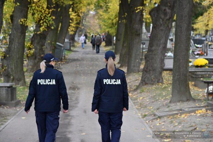 Policja przestrzega przed złodziejami przy okazji Dnia Wszystkich Świętych