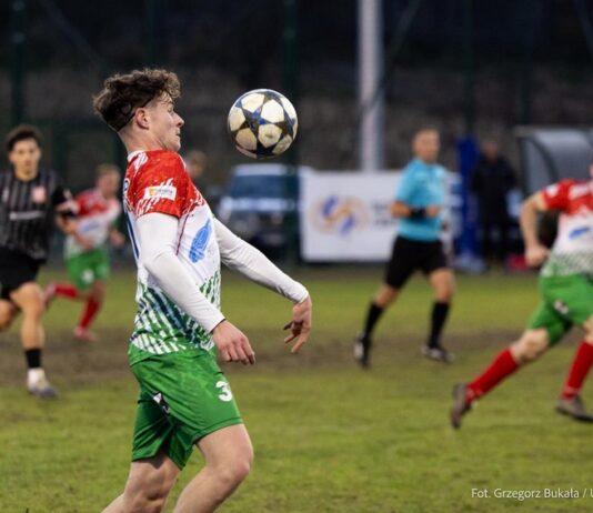 Rozbudowany stadion Grunwaldu Budziwój przeszedł „chrzest bojowy” Otwarcie stadionu na osiedlu Budziwój w Rzeszowie po rozbudowie