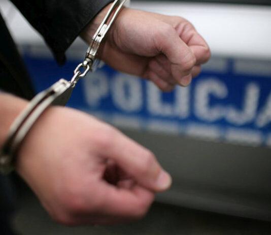 Były policjant nadal w areszcie. Okradał stacje paliw i zaatakował funkcjonariusza