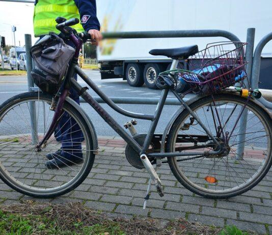 81-letni rowerzysta trafił do szpitala po wypadku z udziałem ciężarówki