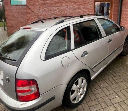 Miał 3,5 promila i omal nie wjechał w przychodnię. Świadek wyrwał kluczyki 66-latkowi