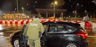 160 kradzionych pojazdów i 2,8 tys. fałszywych dokumentów wykrytych przez BiOSG