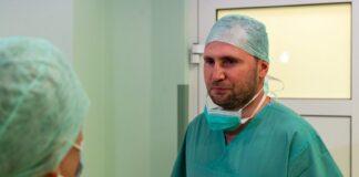 Lekarz z rzeszowskiego USK z prestiżowym certyfikatem. Wyróżnienie dla Marcina Bajorka